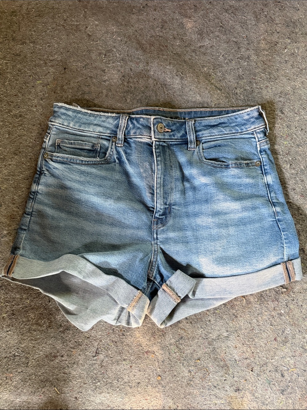 American Eagle Mom shorts